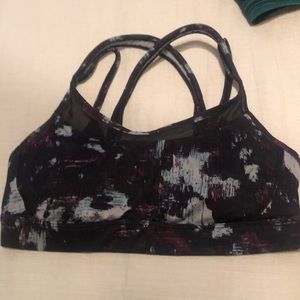 Lululemon sports bra!